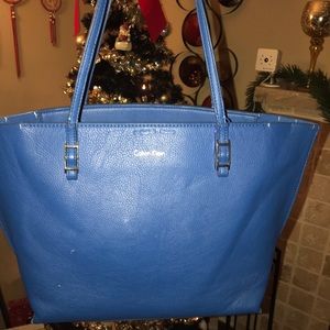 CALNIN KLEIN PURSES AND BAGS!!!